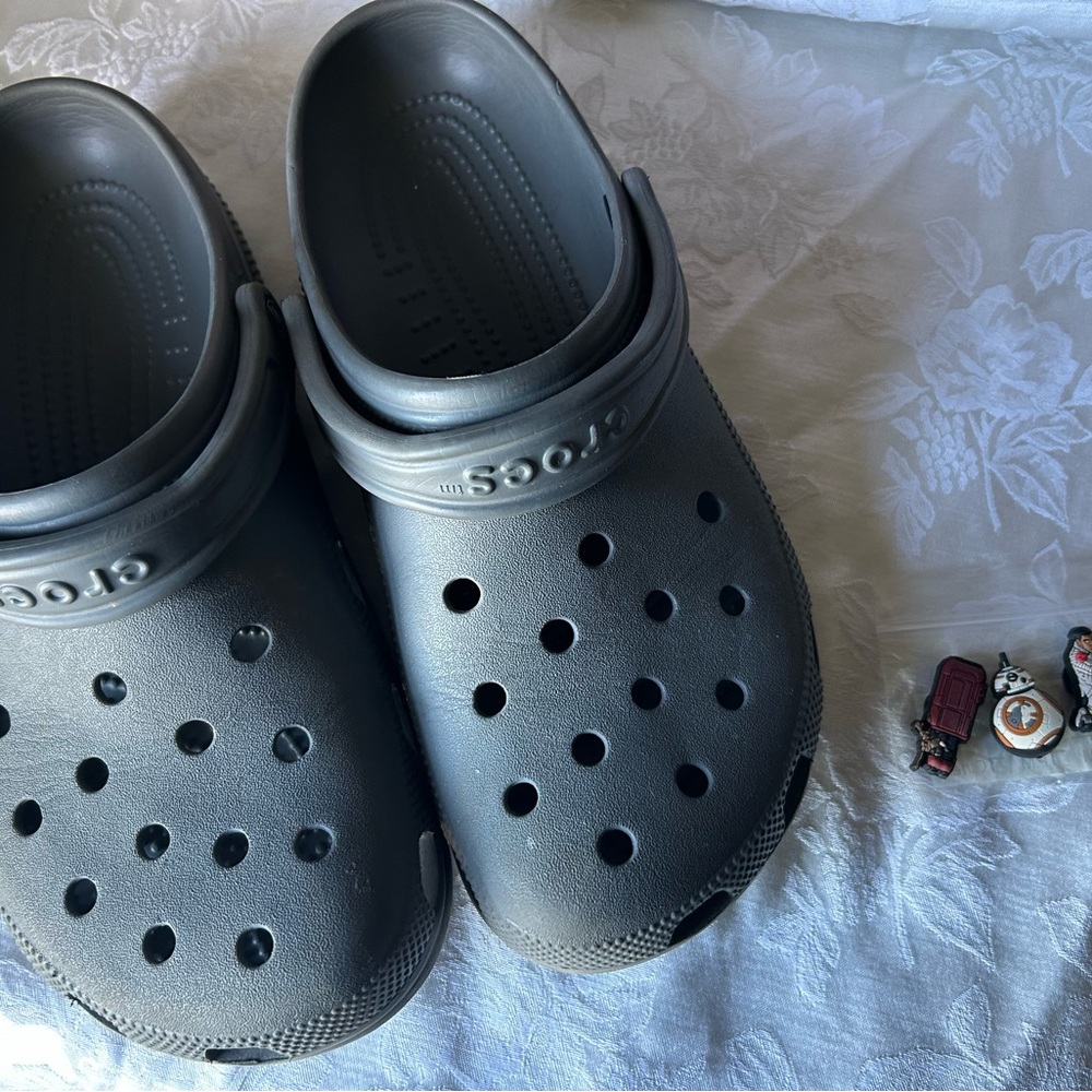 CROCS Gray Sandals with Ventilation and Heel Strap